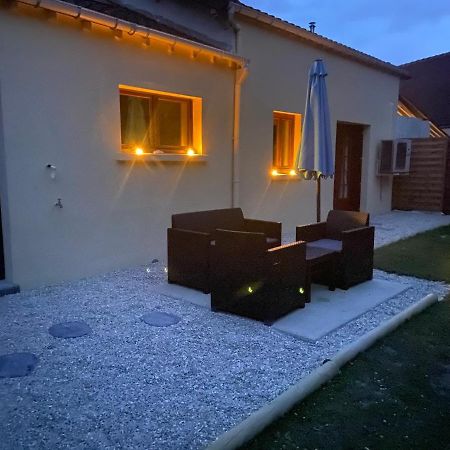 La Brie A 15Mn De Disneyland Et Village Nature Neufmoutiers-en-Brie Buitenkant foto